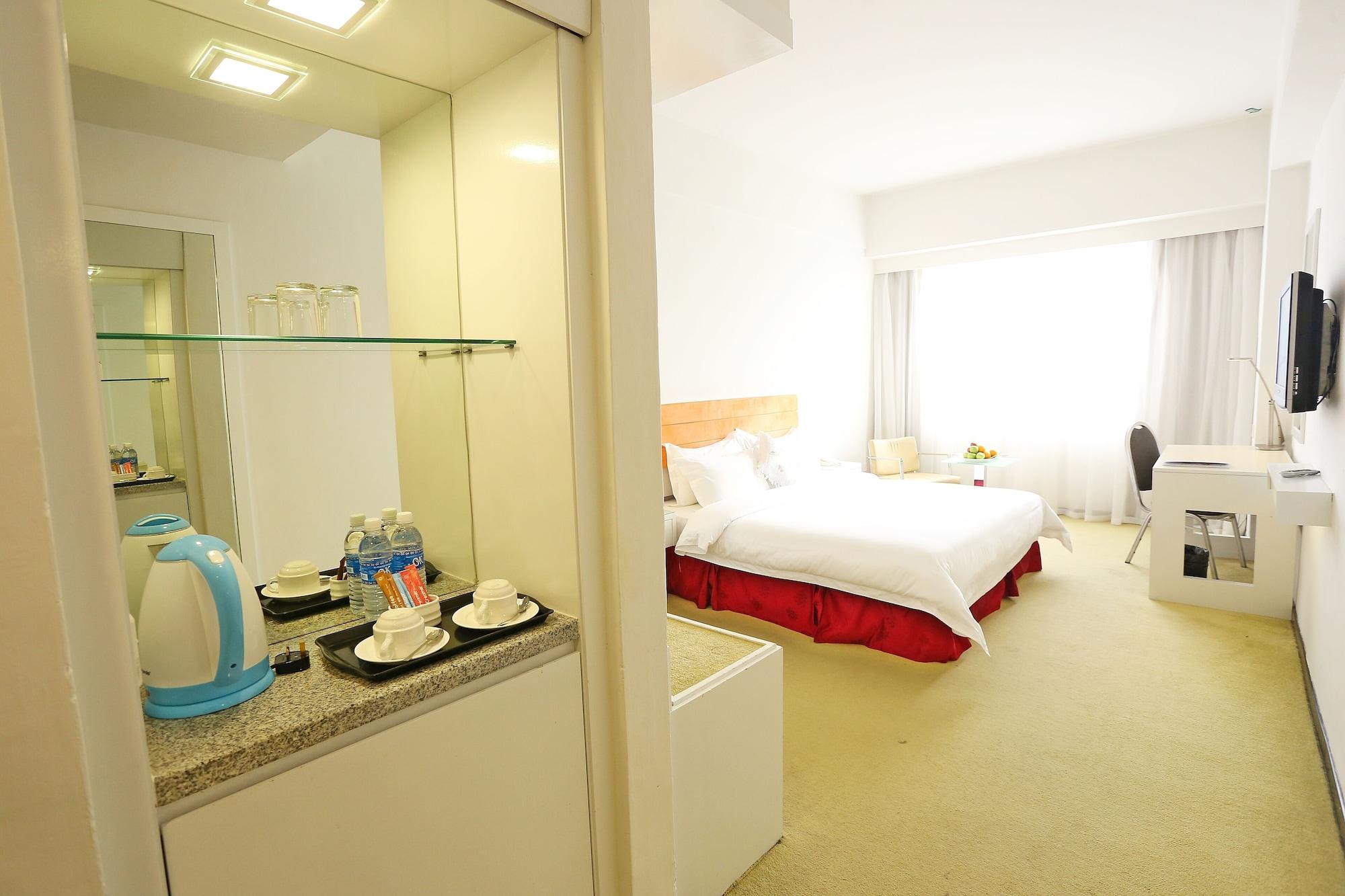 Borneo Royale Hotel Tawau Exteriör bild