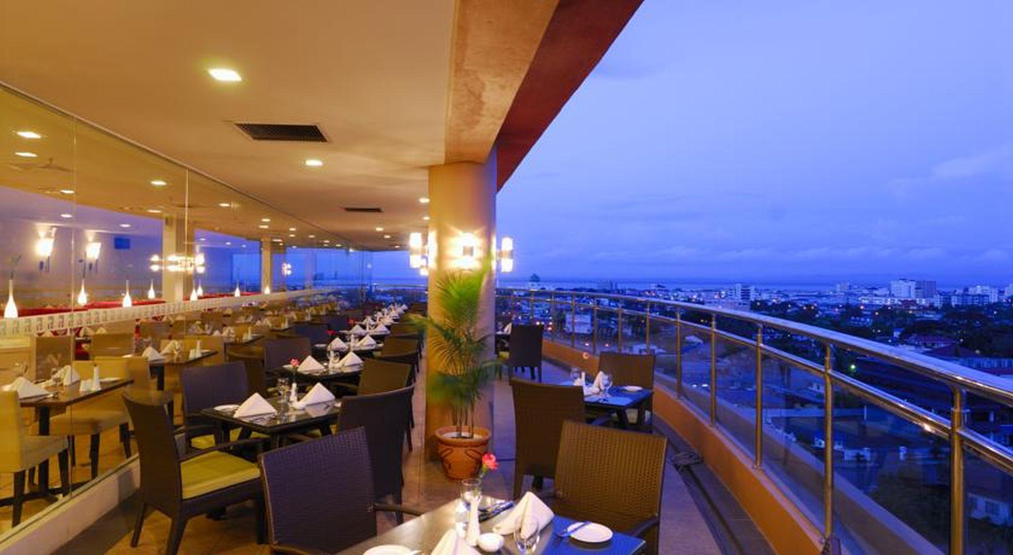 Borneo Royale Hotel Tawau Exteriör bild
